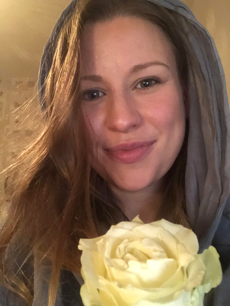 https://www.aliceheath.com/wp-content/uploads/sites/3/2022/11/Alice-Heath-400x533.jpg